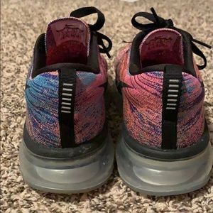Nike Shoes - Nike running shoes Nike Shoes - Nike running shoes